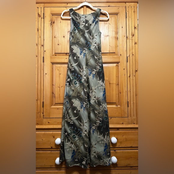 Juniors Maxi Dress - Picture 2 of 12